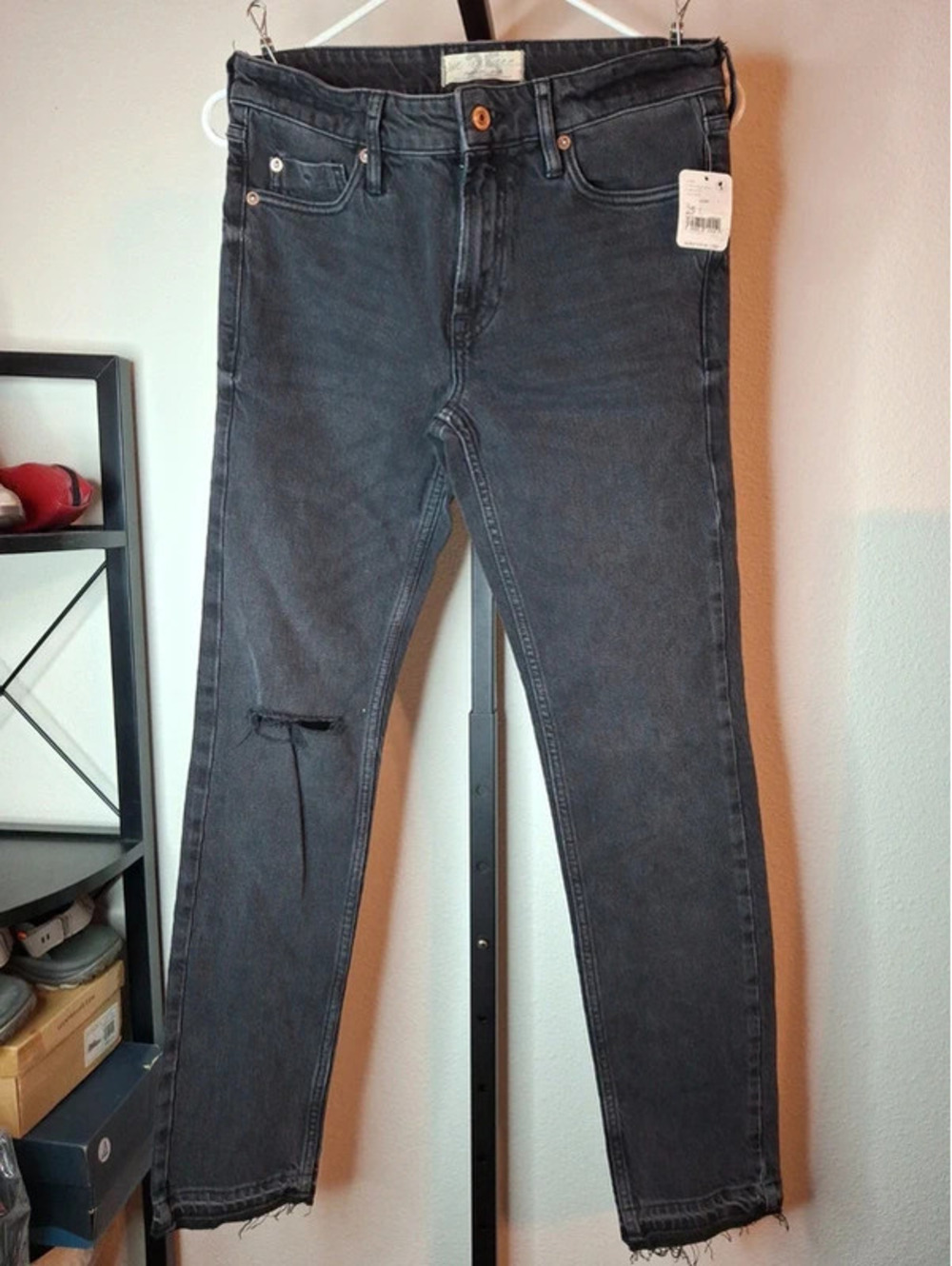 Free People We The Free Washed Black Distressed Jeans size 25